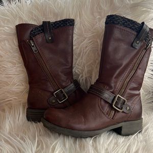 Comfortable brown boots women’s size 7 Earth origins